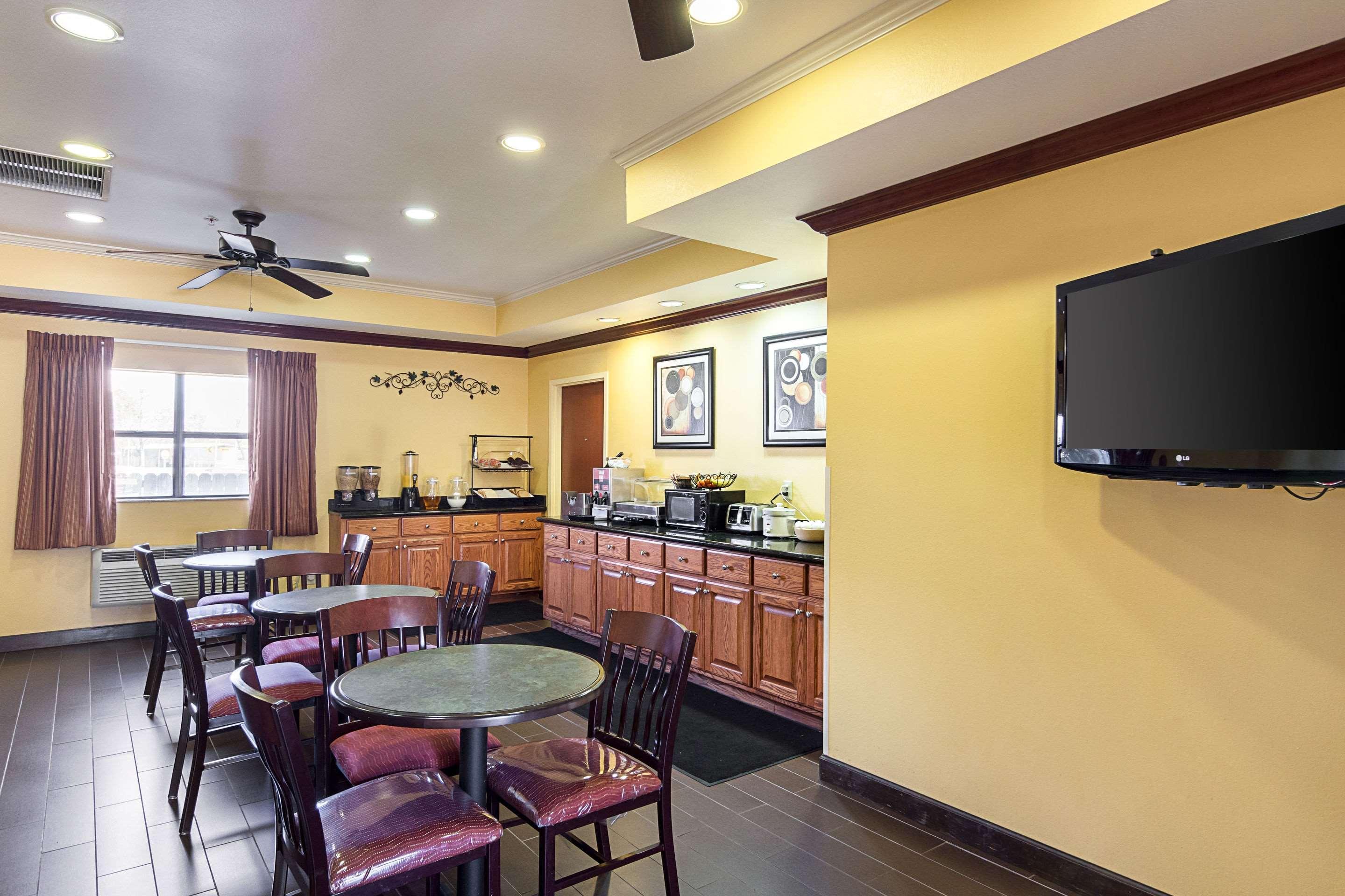 Econo Inn&suites Sw 2* Little Rock