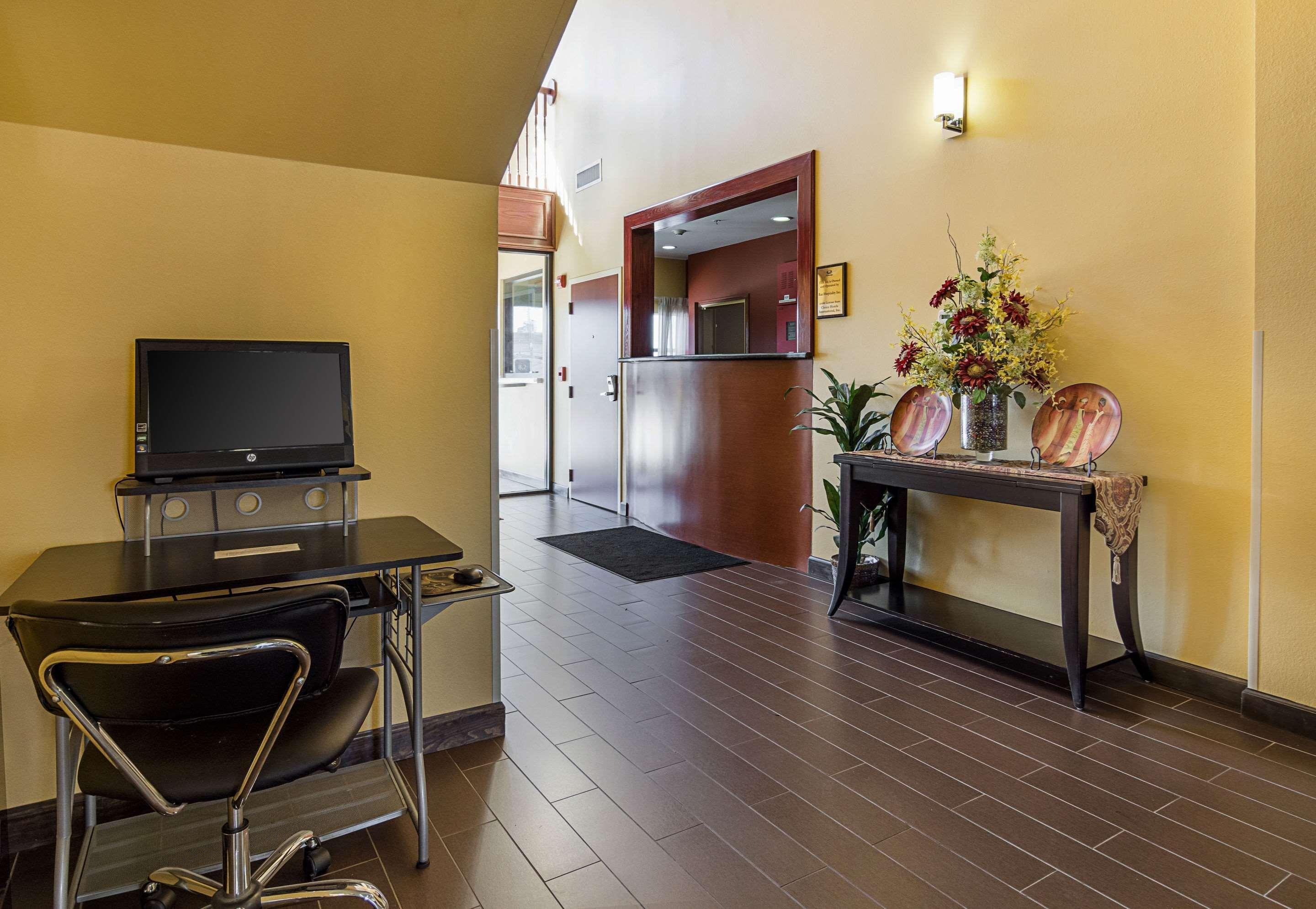 Econo Inn&suites Sw Hotel