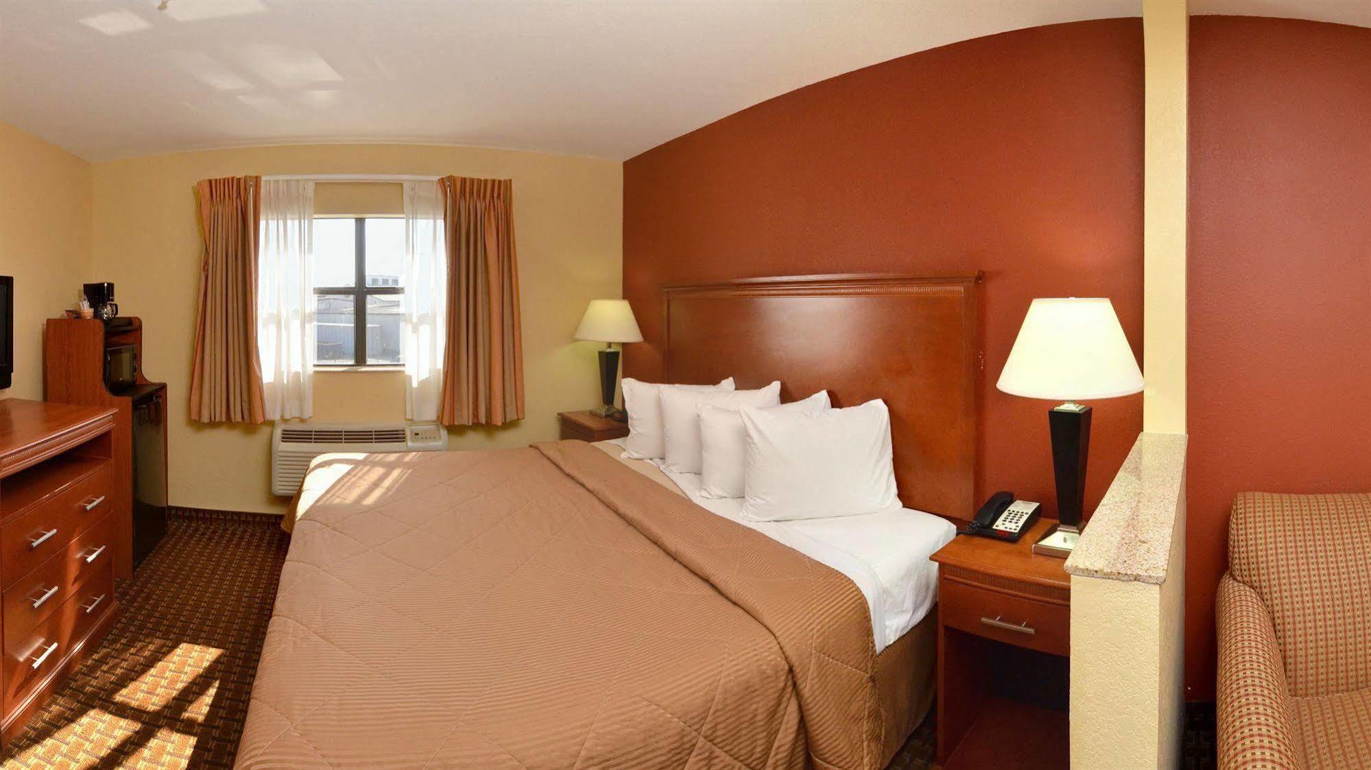 Hotel Econo Inn&suites Sw 2*